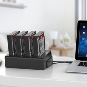 משכפל דיסקים 2.5 / 3.5 4 Bay USB3.0 1 to 3 Clone Hard Drive Dock