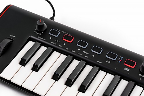 iRig Keys 2 מקלדת שליטה 37 קלידים USB/MIDI מבית IK Multimedia