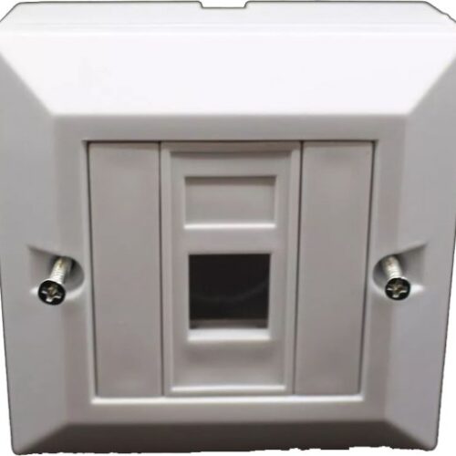 קופסא להתקנה על הטיח 25x25 מ''מ עם יציאת RJ45 בודדת Luggar